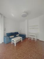 Se alquila apartamento en zona centro photo 0