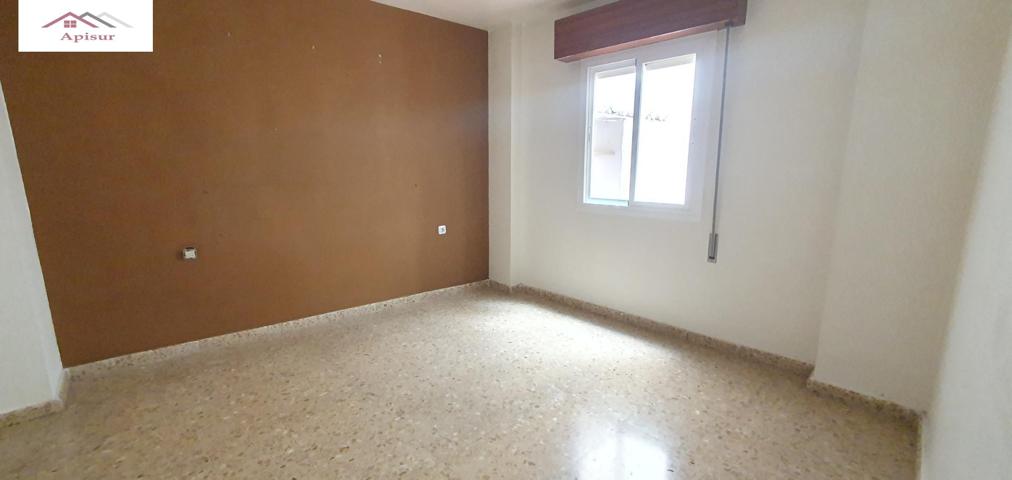 SE VENDE PISO EN ZONA MILLÁN DE PRIEGO Y JUZGADOS photo 0