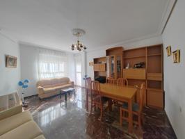 Piso amplio en venta en zona Millán de Priego photo 0