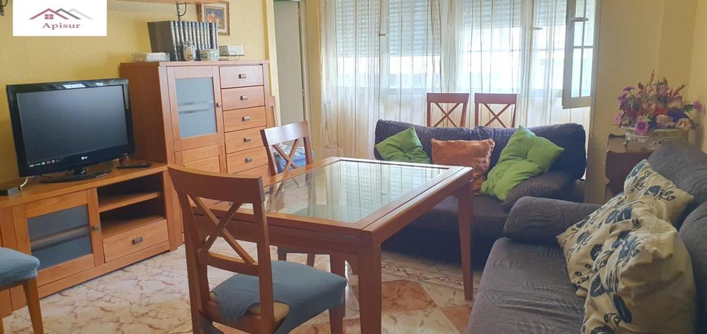 SE VENDE PISO AL PRINCIPIO DE AVDA. DE GRANADA photo 0