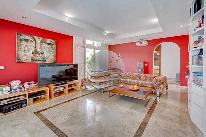 &quot;Exquisita VILLA Unifamiliar en El Madroñal de Fañabe: Elegancia, Privacidad y Confort&quot; photo 0