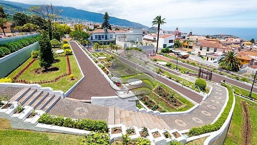 Espacio Comercial Premium en La Orotava - ¡Una Oportunidad Única! photo 0