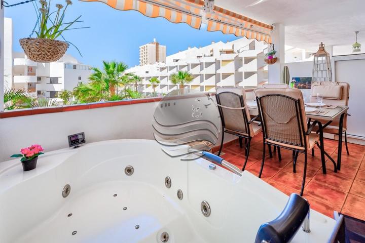 MARAVILLOSO APARTAMENTO EN 2ª LÍNEA DE PLAYA EN LOS CRISTIANOS photo 0