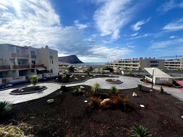 Tu refugio moderno junto al mar: vive La Tejita a un paso de la playa photo 0