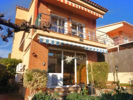 Casa En venta en Pineda De Mar photo 0