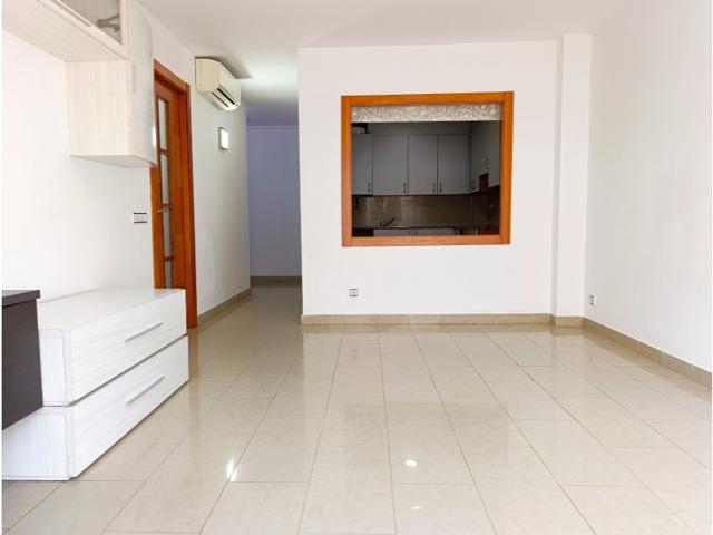 Piso En venta en Calella photo 0