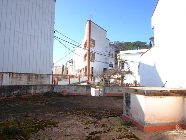 Casa En venta en Sant Cebrià De Vallalta photo 0