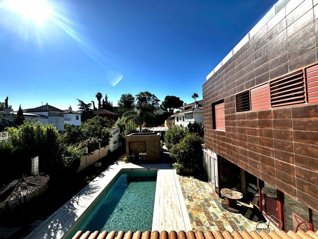 ESPECTACULAR CHALET EN ZONA CALASANCIO, BRILLANTE!!!! photo 0