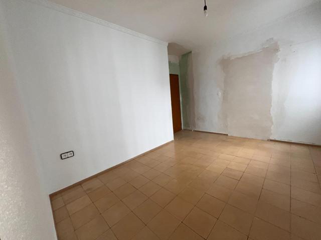 VIVIENDA PARA REFORMAR EN SEGUNDA PLANTA, JUNTO AL RESCATADO!!!! photo 0