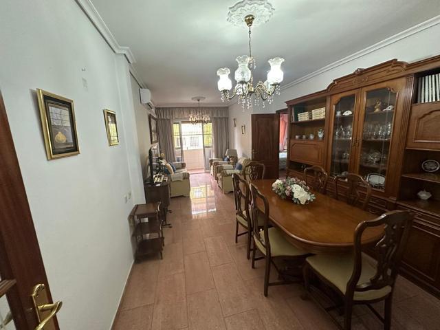 VIVIENDA PARA ENTRAR A VIVIR EN SAGRADA FAMILIA, JUNTO A ARROYO DEL MORO Y CARRETERA TRASSIERRA!!!! photo 0