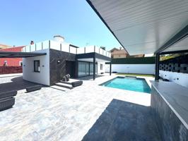 CHALET DE LUJO MINIMALISTA CON PISCINA TERRAZA DE ENSUEÑO EN LA ALCAYNA photo 0