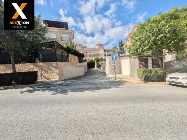 GARAJE EN VENTA EN AVENIDA DEL GOLF- photo 0