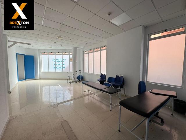 ¡Oportunidad única bajo comercial en una de las mejores zonas de Alicante! photo 0