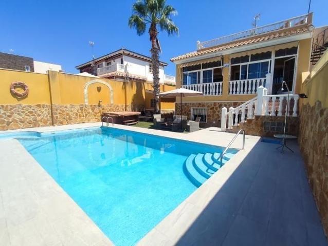 Casa En venta en Aguas Nuevas 2, Torrevieja photo 0