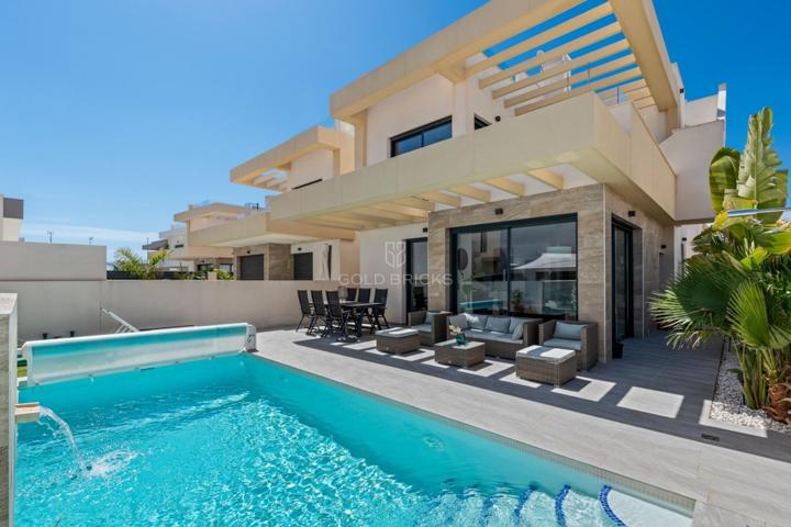 Casa En venta en Costa Blanca Sur, Los Montesinos photo 0