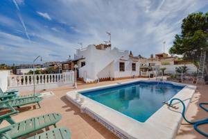 Casa En venta en La Siesta - El Salado - Torreta, Torrevieja photo 0