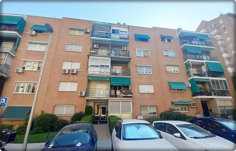 Piso En alquiler en Calle De Luis De Hoyos Sainz, 4, Moratalaz, Madrid photo 0