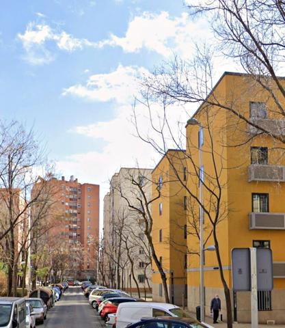 Piso En venta en Calle El Huésped Del Sevillano, Villaverde, Madrid photo 0