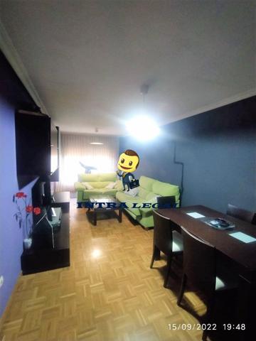 SE VENDE PISO EN LOS ALCALDES CON PLAZA DE GARAJE Y PISCINA photo 0