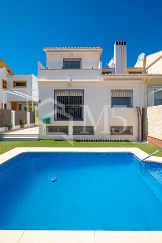 Chalet pareado en Torre del Mar photo 0