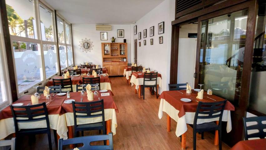 Local en venta en Fuengirola, a 200 metros de la playa photo 0