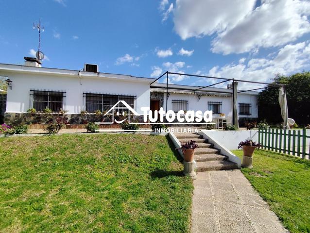 CHALET INDEPENDIENTE DE UNA PLANTA CON PISCINA EN LA MOTILLA!! photo 0