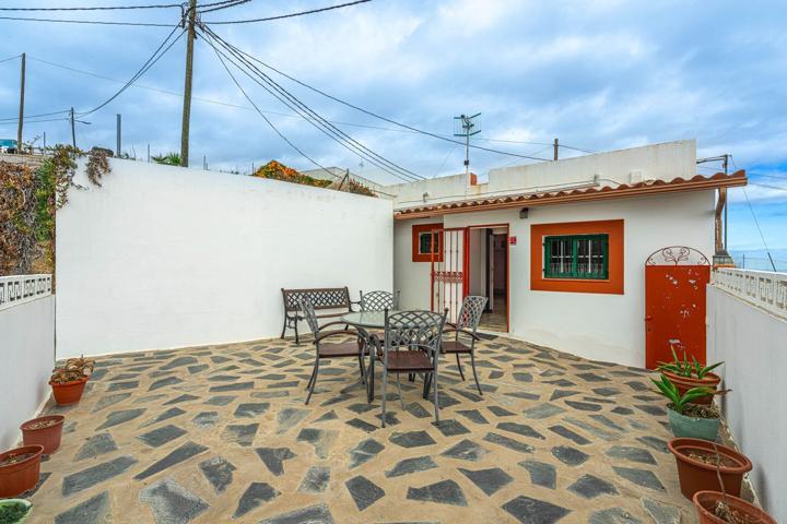 Casa En venta en El Bueno, 41, Arico photo 0