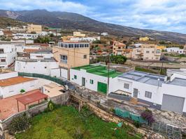 Casa En venta en Calle Portillo, 21, Arico photo 0