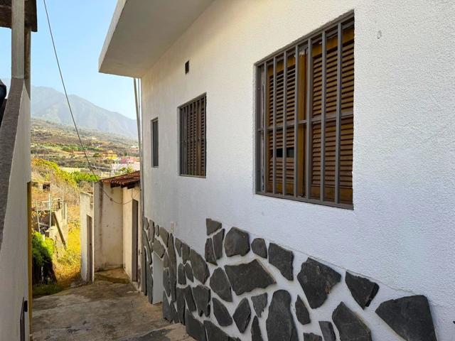 Unifamiliar Pareada En venta en Tr Rafael Clavijo Garcia Pri, 8, Arafo photo 0