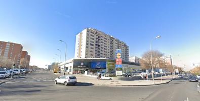 Piso En venta en Calle Maracena, Usera, Madrid photo 0