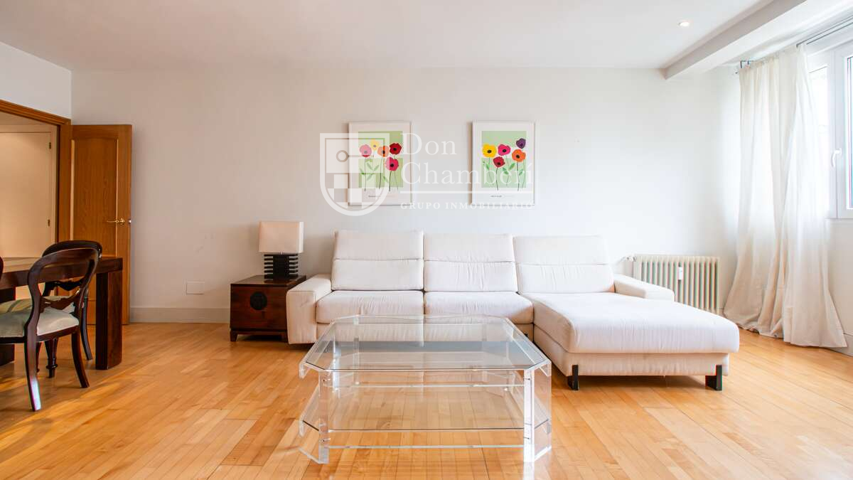 (Ref.558750) Luminosa vivienda de tres habitaciones en Salamanca, Guindalera photo 0