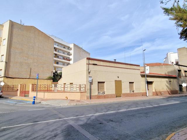 Casa En venta en Ronda Constitución-Casino Monóvar , Monóvar-Monòver photo 0