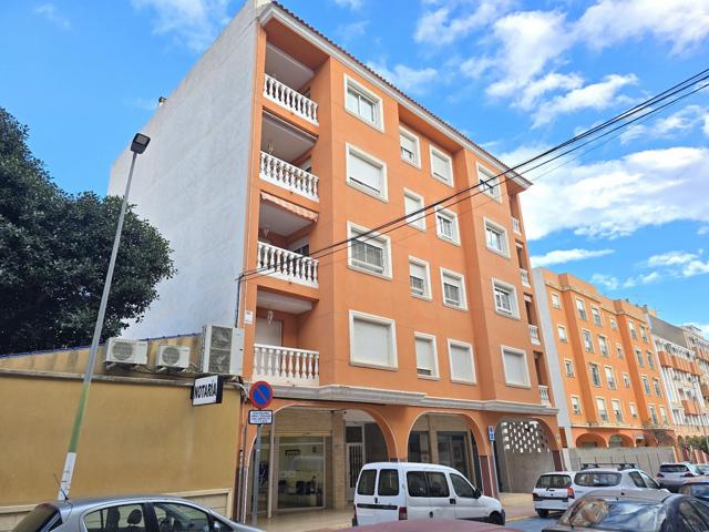 Piso En venta en Juan Carlos I - Colegio Cervantes, Monóvar-Monòver photo 0