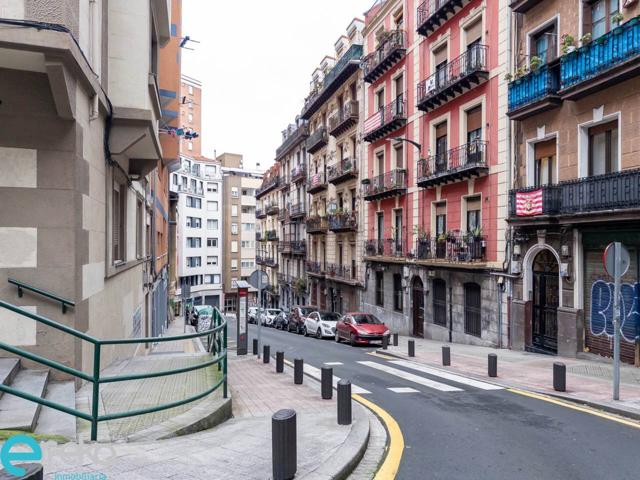 VENTA DE PISO EN SANTUTXU photo 0