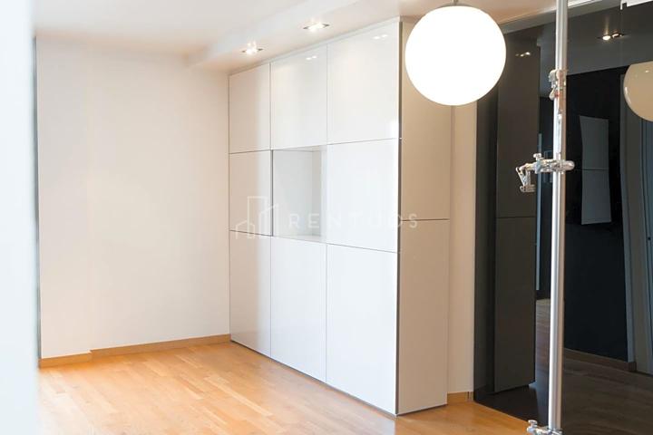 Luminosa vivienda de 2 habitaciones en Viladecans photo 0