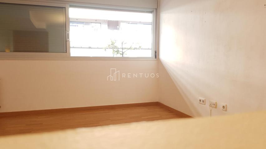 Piso alquilado con piscina, parking y trastero al 4,0% de rentabilidad photo 0