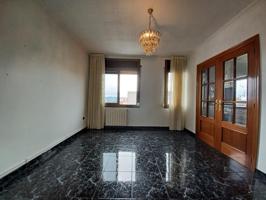 Piso en Ca n&#x27;Anglada al 7,9% de rentabilidad photo 0