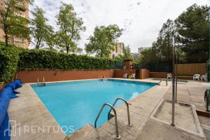 Amplio piso en Chamartín con terraza y piscina photo 0