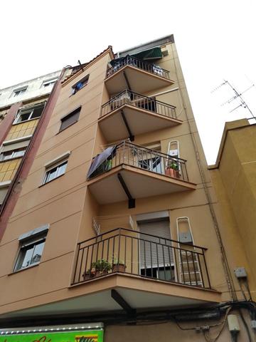 Piso en el centro de L’Hospitalet de Llobregat. photo 0