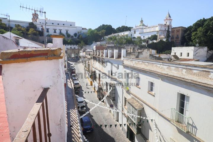 GRAN CASA EN EL CENTRO DE LA CIUDAD photo 0