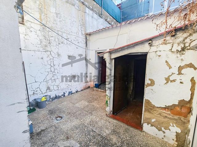 CASA A REFORMAR EN TERRENO PROINDIVISO photo 0