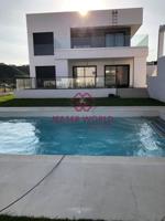 VILLAS MODERNOS DE OBRA NUEVA EN LA DUQUESA, MANILVA. photo 0
