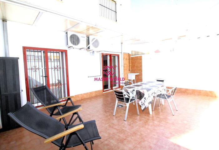 'Planta baja única en Lo Pagán, con amplia terraza, patio privado, plaza de aparcamiento y trastero. A solo unos pasos de la playa.' photo 0