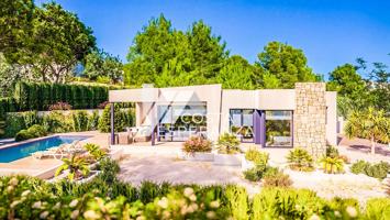 Villa En venta en Benissa photo 0