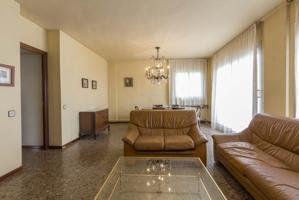 Piso en venta en Barcelona de 95 m2 photo 0