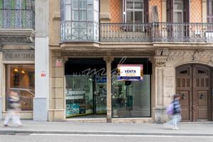 OPORTUNIDAD LOCAL 400M2 PLAZA CATALUNYA- IDEAL INVERSION ALTA RENTABILIDAD photo 0