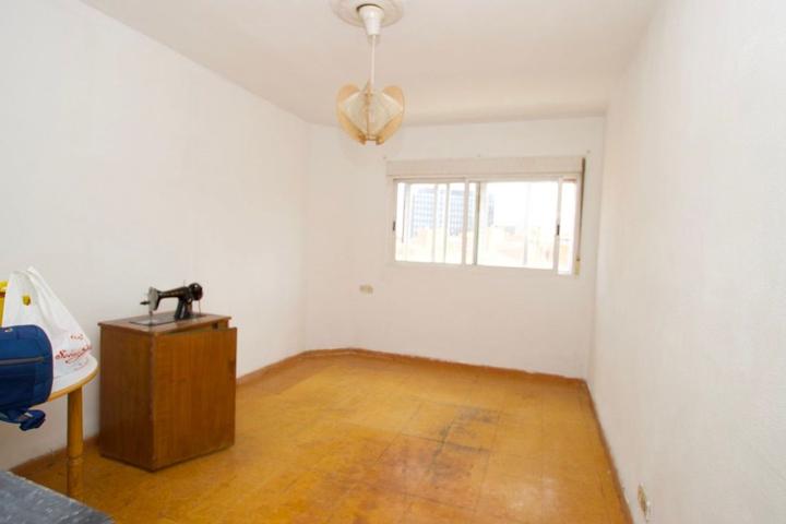 Piso En venta en Calle Aguileñas, Tetuán, Madrid photo 0