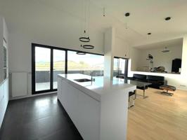 Precioso ático dúplex de 130 m2 con espectacular terraza en Noáin. photo 0