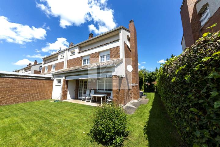 Magnifica vivienda unifamiliar pareada en Olaz photo 0