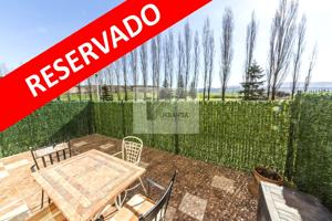 Espectacular Vivienda en planta baja con jardín y terraza en Mendillorri. photo 0